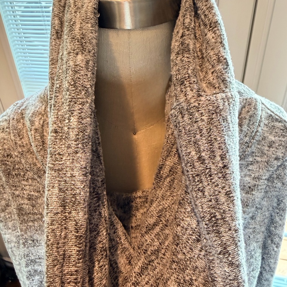 Cowl Neck Tunic Sweater Small Gray Asymmetrical Hem Cozy Knit - Picture 7 of 9